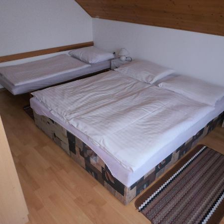 דוקסי Ubytovani U Machova Jezera - Apartmany - Ludmila Grulisova מראה חיצוני תמונה