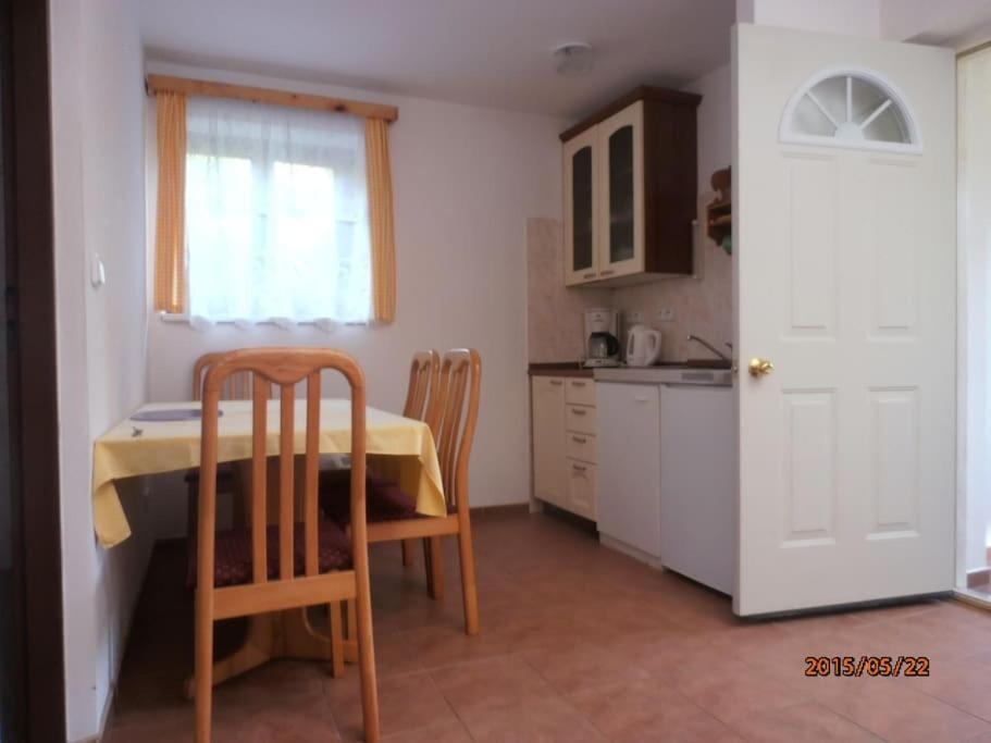 דוקסי Ubytovani U Machova Jezera - Apartmany - Ludmila Grulisova מראה חיצוני תמונה